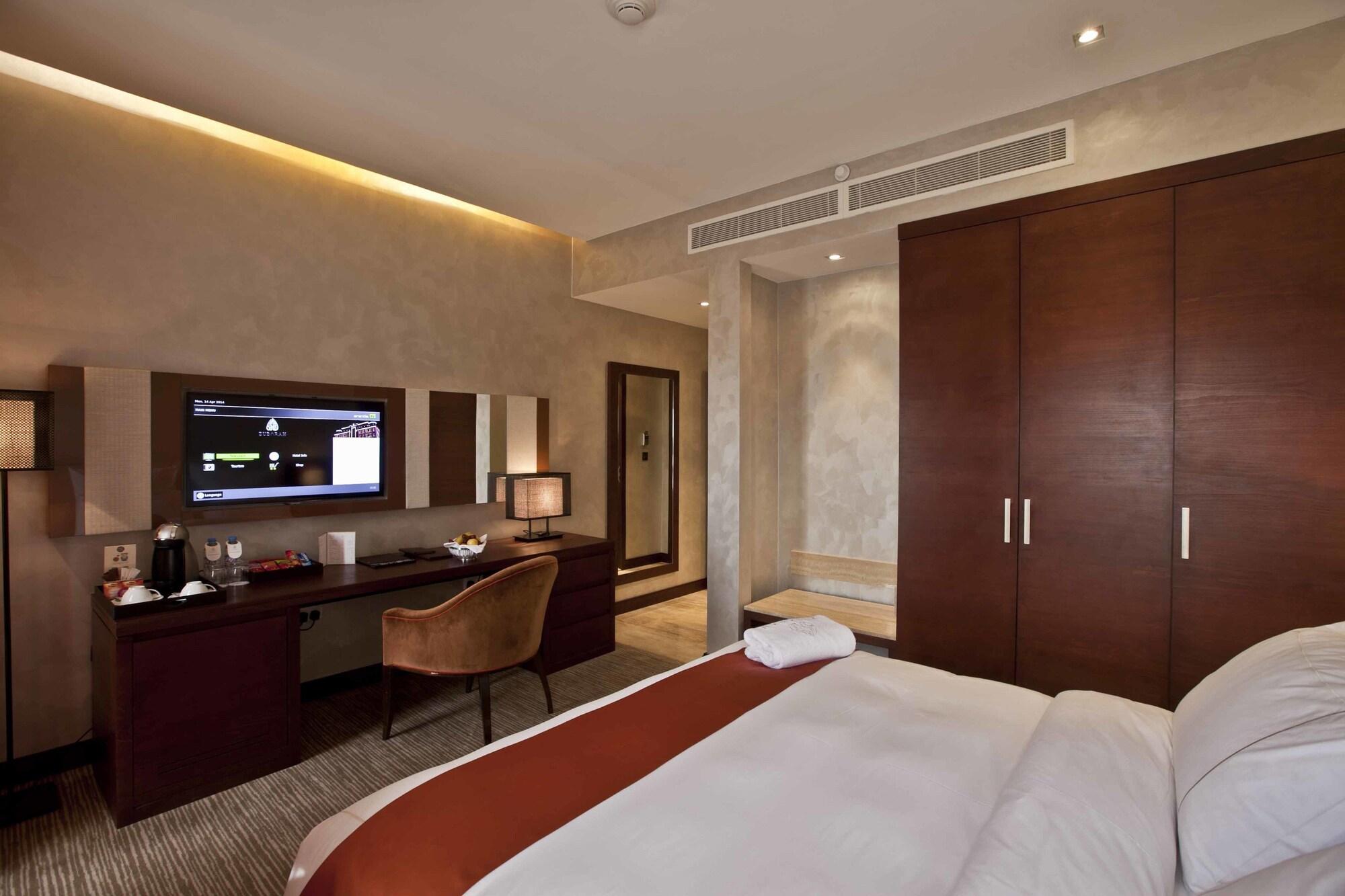 Zubarah Hotel